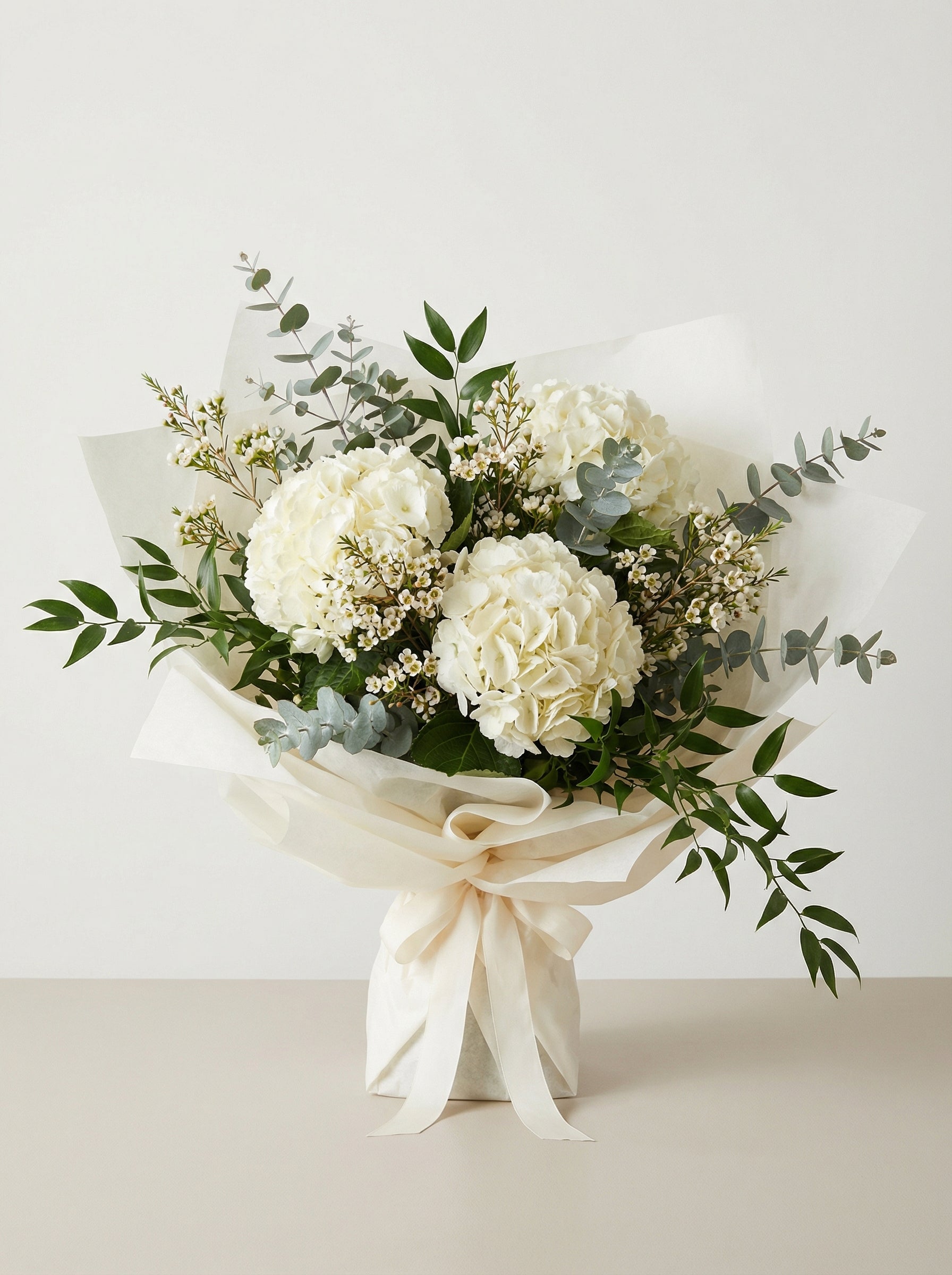 Luxe Clean Ivory Hydrangea Bouquet