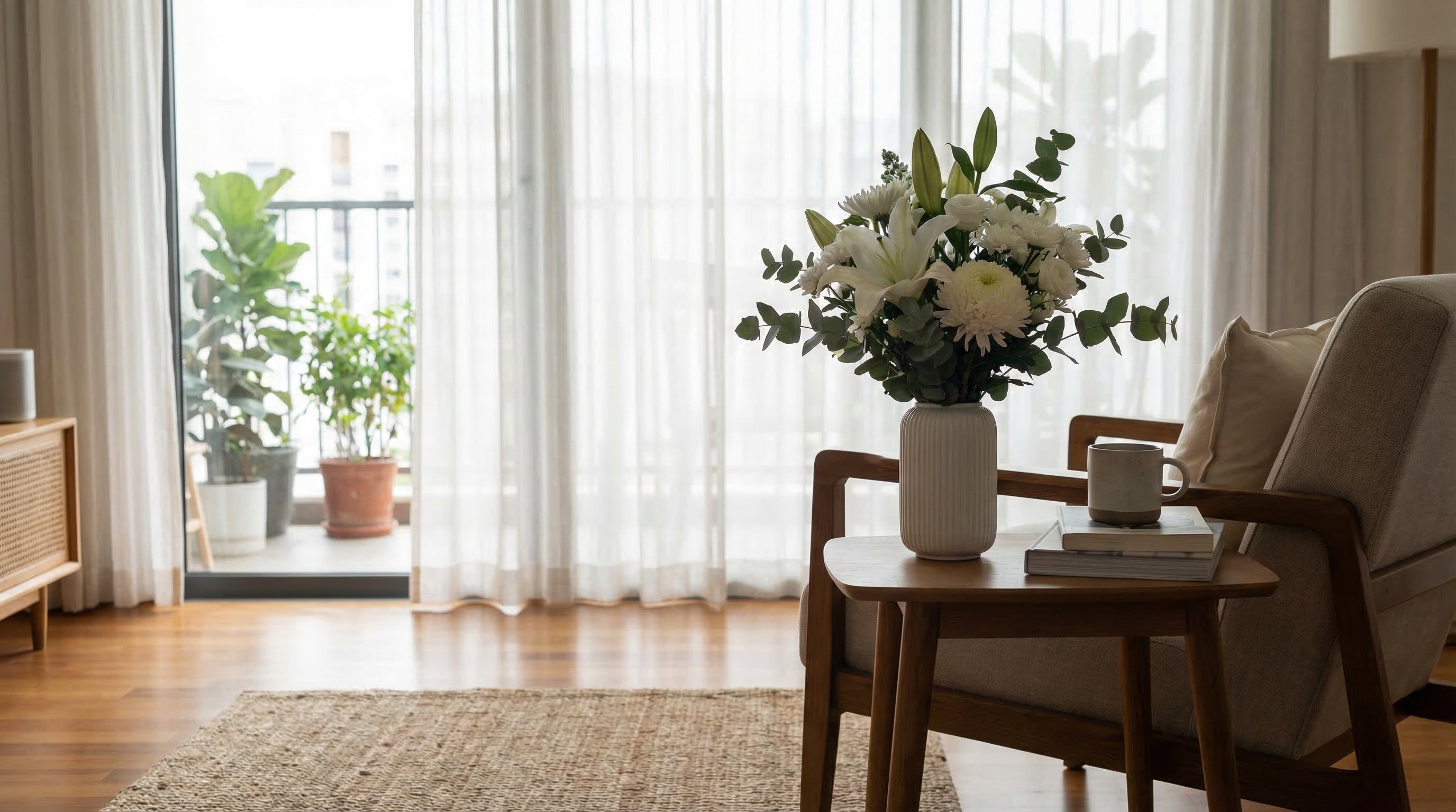 Home setting condolence arrangement